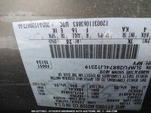 5LMFU28R74LJ12319 - 2004 LINCOLN NAVIGATOR 金色 照片 9