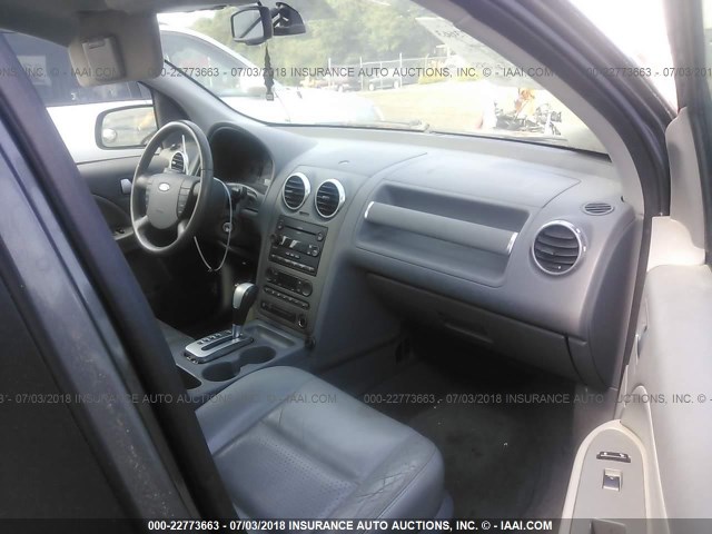 1FMZK05186GA22424 - 2006 FORD FREESTYLE SEL GRAY photo 5