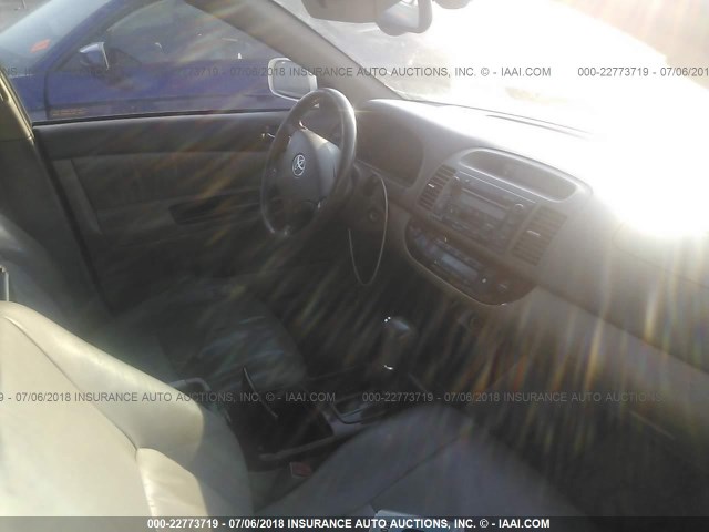 JTDBF32KX50165150 - 2005 TOYOTA CAMRY LE/XLE/SE Ağ foto 5