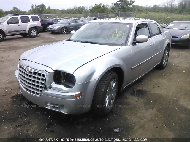 2C3KA33G58H329692 - 2008 CHRYSLER 300 LIMITED SILVER photo 2