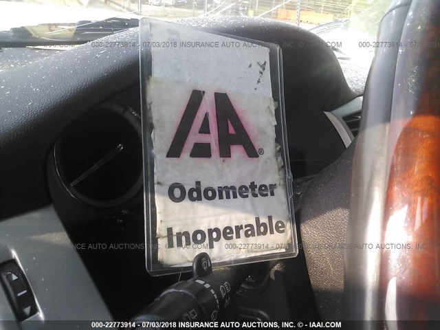 1GYUKHEF4AR181506 - 2010 CADILLAC ESCALADE ESV LUXURY WHITE photo 7