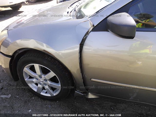 1N4BA41E14C908510 - 2004 NISSAN MAXIMA SE/SL GOLD photo 6