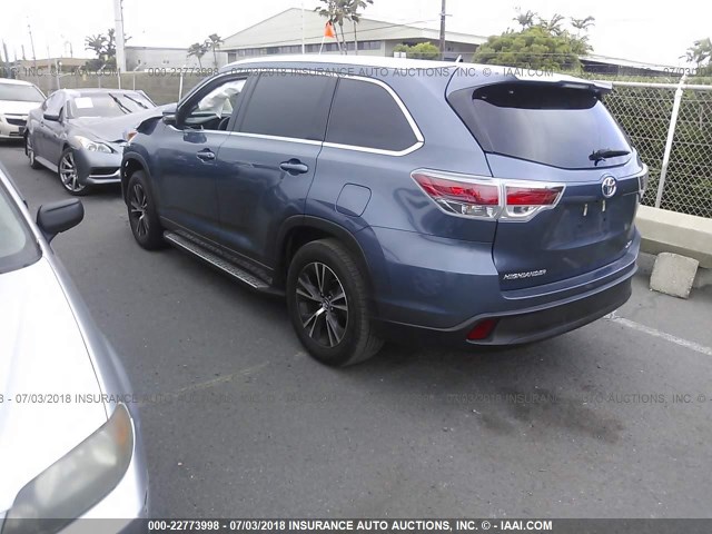 5TDKKRFH7GS127369 - 2016 TOYOTA HIGHLANDER XLE BLUE photo 3