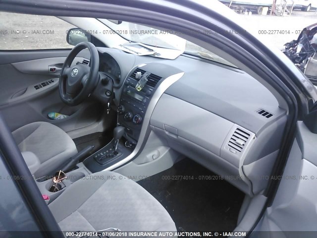 JTDBL40E09J011753 - 2009 TOYOTA COROLLA LE/XLE GRAY photo 5