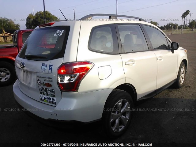 JF2SJABC3FH518442 - 2015 SUBARU FORESTER 2.5I WHITE photo 4