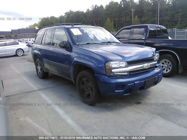 1GNDT13S352201857 - 2005 CHEVROLET TRAILBLAZER LS/LT BLUE photo 1