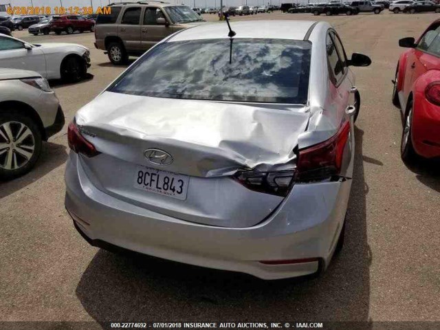 3KPC24A30JE005795 - 2018 HYUNDAI ACCENT SEL SILVER photo 16