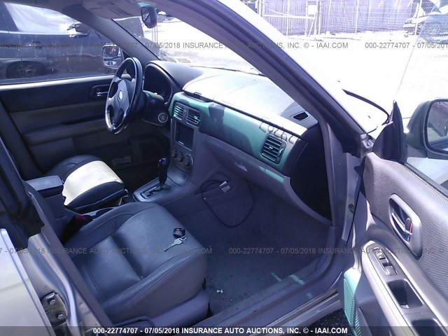 JF1SG65623H756610 - 2003 SUBARU FORESTER 2.5XS ვერცხლისფერი ფოტო 5