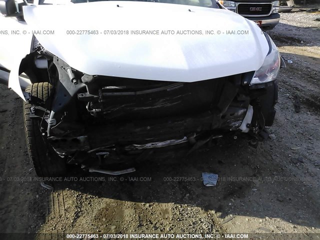 1GNKVFEDXCJ319288 - 2012 CHEVROLET TRAVERSE LS WHITE photo 6