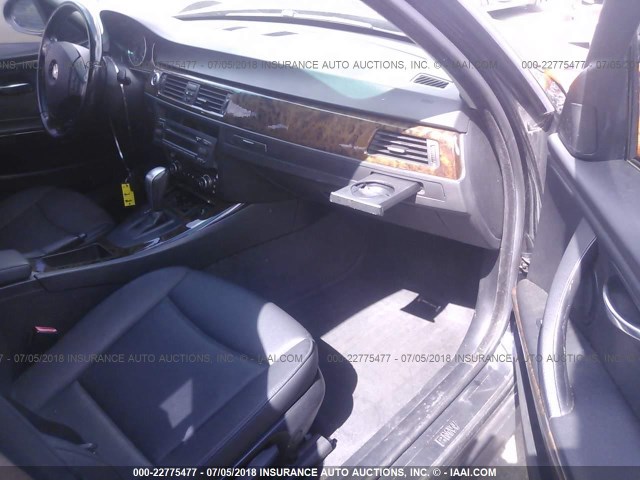 WBAVC53557FZ71162 - 2007 BMW 328 I SULEV BLACK photo 5