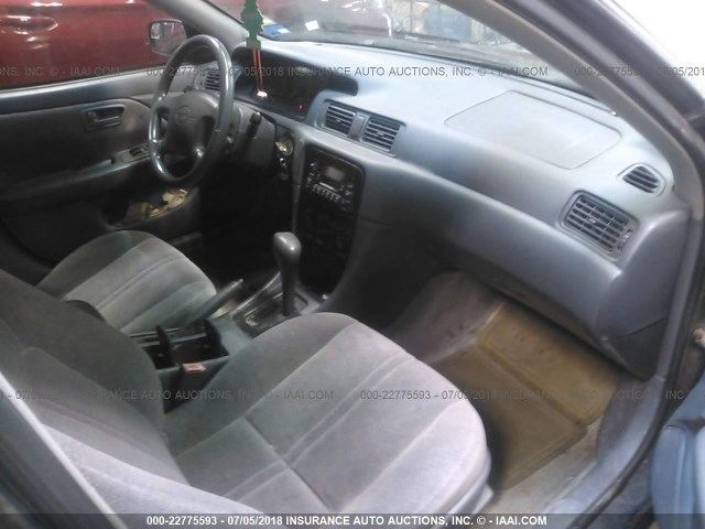 4T1BG22K9XU614641 - 1999 TOYOTA CAMRY CE/LE/XLE BLACK photo 5