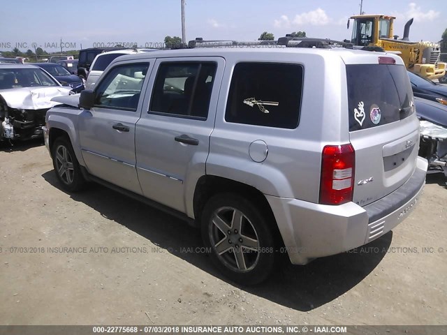 1J8FF48W27D409766 - 2007 JEEP PATRIOT LIMITED SILVER photo 3