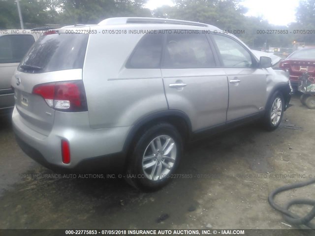 5XYKTCA62FG641531 - 2015 KIA SORENTO LX GRAY photo 4