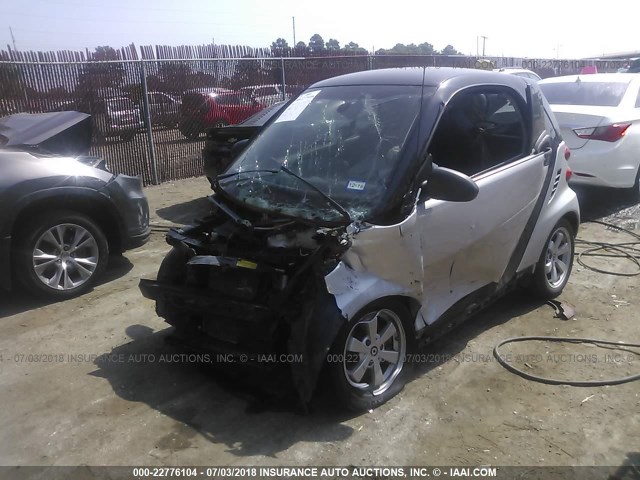 WMEEJ3BA6CK556186 - 2012 SMART FORTWO PURE/PASSION WHITE photo 2