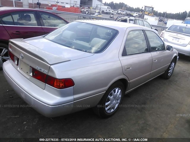 4T1BG22K21U840981 - 2001 TOYOTA CAMRY CE/LE/XLE 银色 照片 4