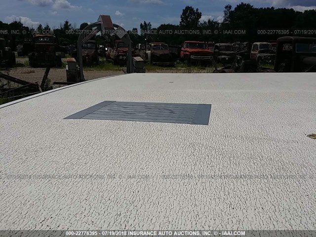 4X4CF56162D141359 - 2002 FOREST RIVER FLAGSTAFF  白色 照片 7