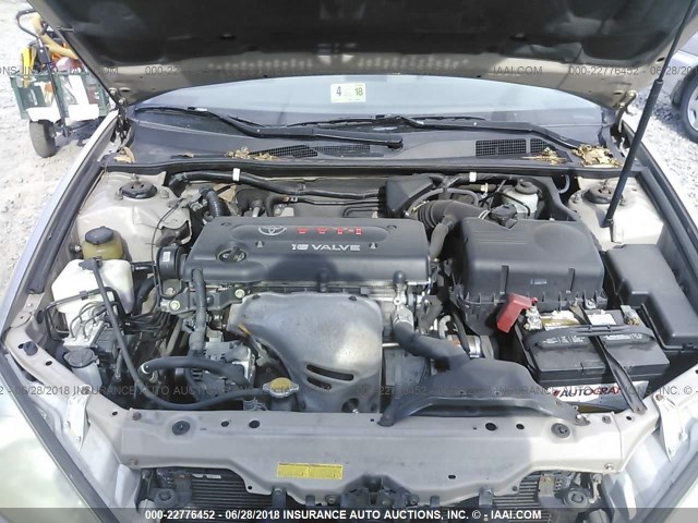4T1BE30K12U638519 - 2002 TOYOTA CAMRY LE/XLE/SE ოქროსფერი ფოტო 10