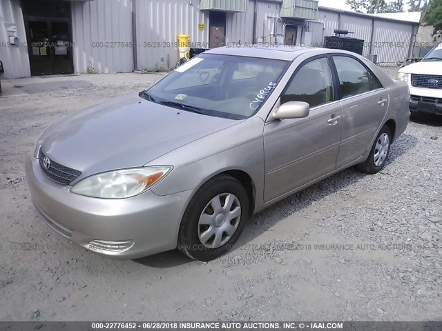 4T1BE30K12U638519 - 2002 TOYOTA CAMRY LE/XLE/SE ოქროსფერი ფოტო 2