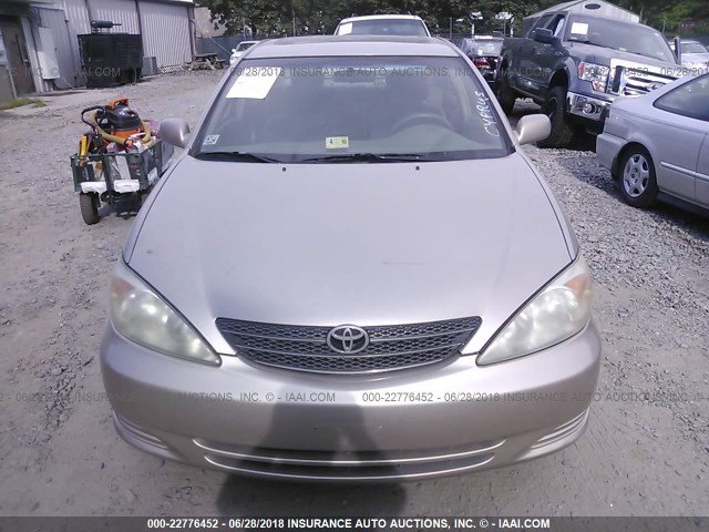 4T1BE30K12U638519 - 2002 TOYOTA CAMRY LE/XLE/SE ოქროსფერი ფოტო 6