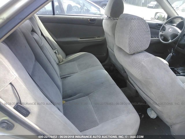 4T1BE30K12U638519 - 2002 TOYOTA CAMRY LE/XLE/SE ოქროსფერი ფოტო 8
