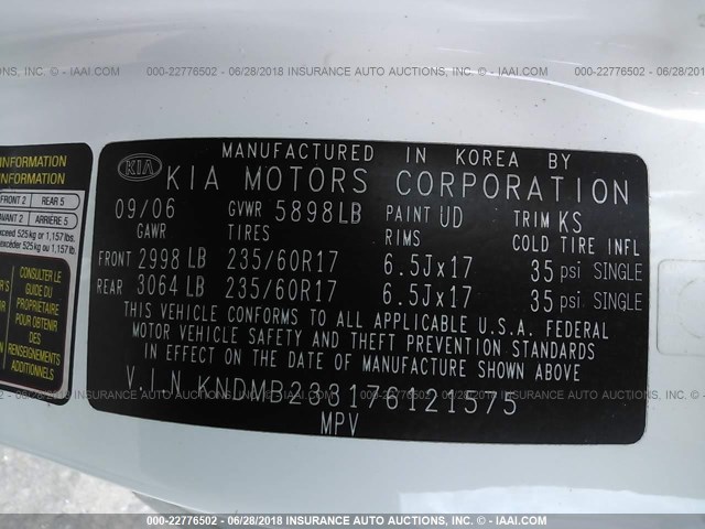 KNDMB233176121575 - 2007 KIA SEDONA EX/LX WHITE photo 9