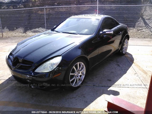 WDBWK56F05F059985 - 2005 MERCEDES-BENZ SLK 350 BLACK photo 2