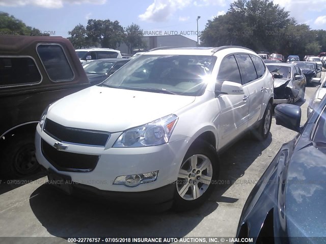 1GNLRGED6AJ215375 - 2010 CHEVROLET TRAVERSE LT WHITE photo 2