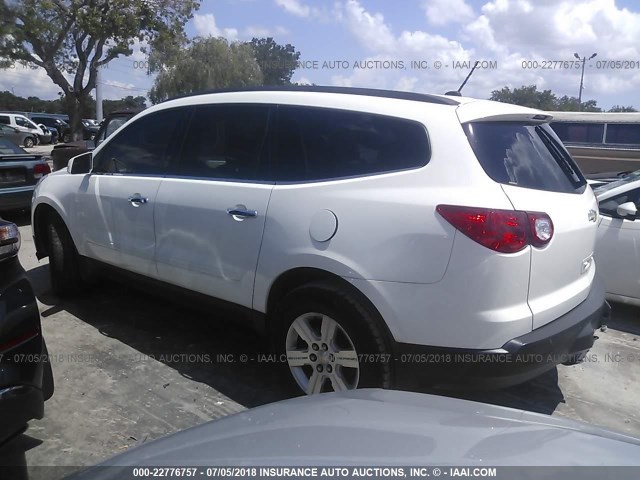 1GNLRGED6AJ215375 - 2010 CHEVROLET TRAVERSE LT WHITE photo 3