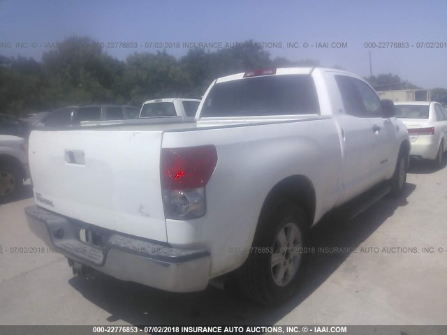 5TFRV541X7X006706 - 2007 TOYOTA TUNDRA DOUBLE CAB SR5 WHITE photo 4