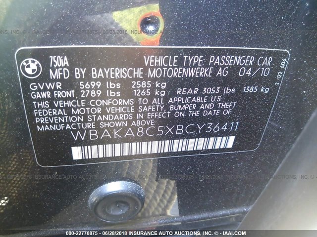 WBAKA8C5XBCY36411 - 2011 BMW 750 I GRAY photo 9