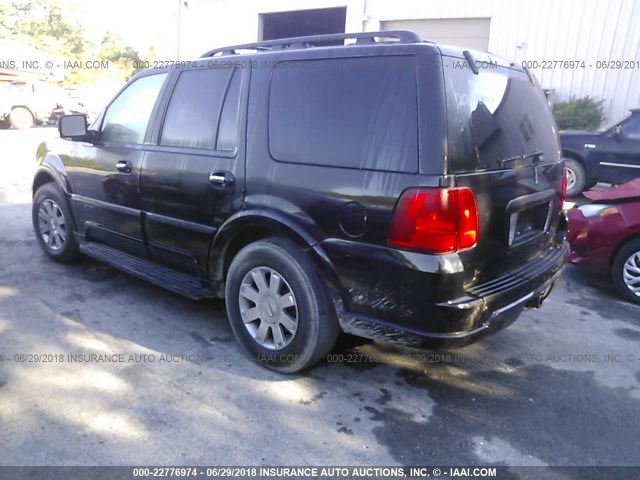 5LMFU28R04LJ25767 - 2004 LINCOLN NAVIGATOR BLACK photo 3