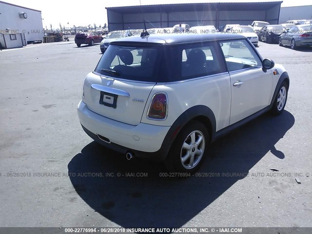 WMWMF3C56ATZ61966 - 2010 MINI COOPER BEIGE photo 4