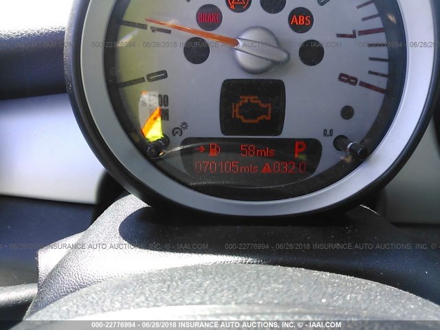 WMWMF3C56ATZ61966 - 2010 MINI COOPER BEIGE photo 7