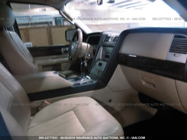 5LMFU27585LJ13480 - 2005 LINCOLN NAVIGATOR GRAY photo 5