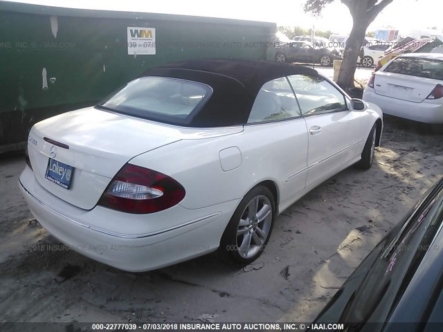 WDBTK56GX6T064383 - 2006 MERCEDES-BENZ CLK 350 WHITE photo 4