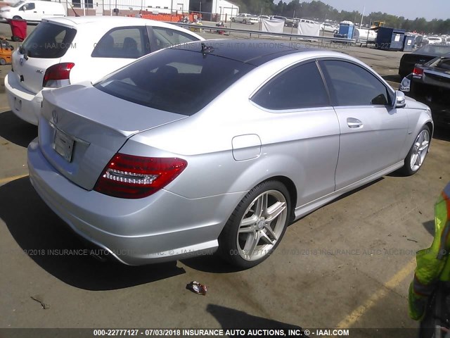 WDDGJ5HB5CF813131 - 2012 MERCEDES-BENZ C 350 SILVER photo 4