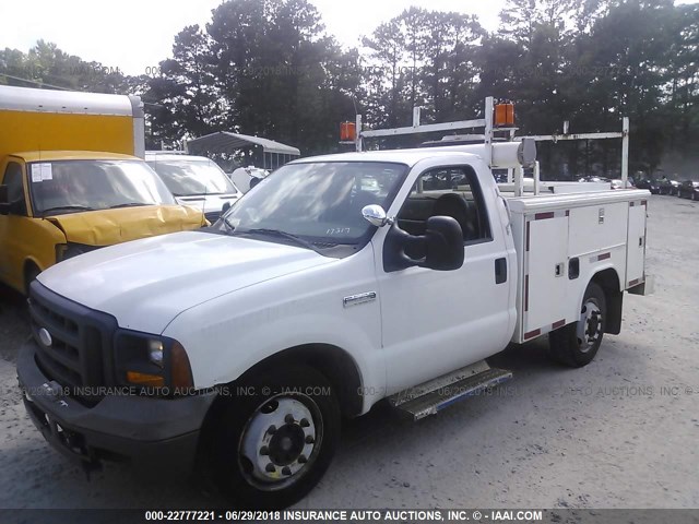 1FDSF30595ED17317 - 2005 FORD F350 SRW SUPER DUTY WHITE photo 2