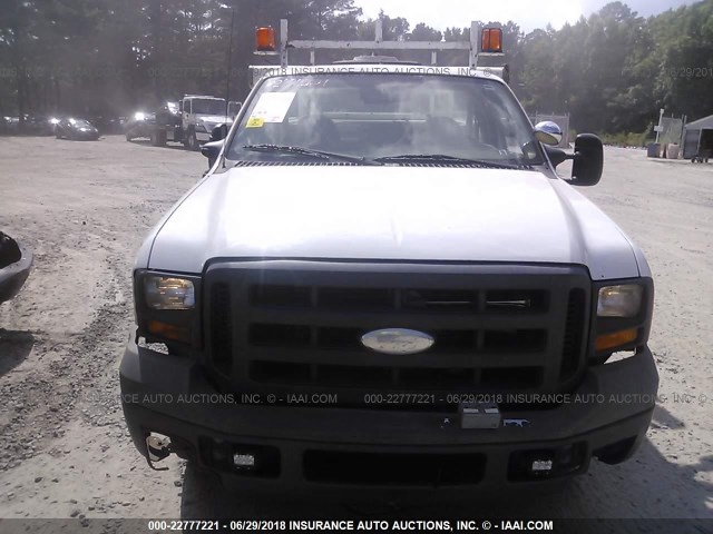 1FDSF30595ED17317 - 2005 FORD F350 SRW SUPER DUTY WHITE photo 6