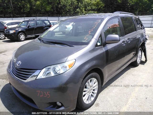 5TDYK3DC1BS092500 - 2011 TOYOTA SIENNA XLE/LIMITED GRAY photo 2