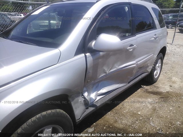 2CKDL63F966186898 - 2006 PONTIAC TORRENT SILVER photo 6