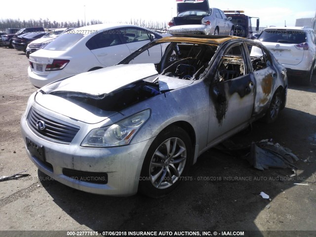 JNKCV61E29M014613 - 2009 INFINITI G37 JOURNEY/SPORT SILVER photo 2