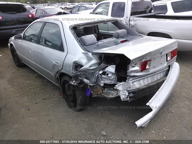 4T1BG22K41U084165 - 2001 TOYOTA CAMRY CE/LE/XLE SILVER photo 3