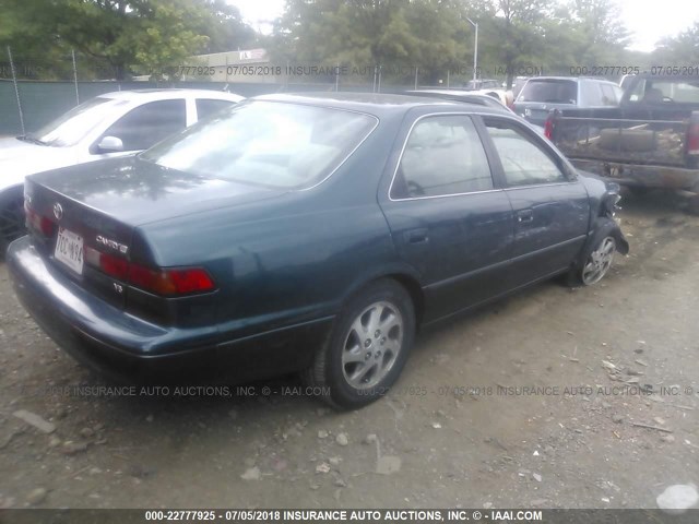 4T1BF28K6WU071242 - 1998 TOYOTA CAMRY CE/LE/XLE 绿色 照片 4