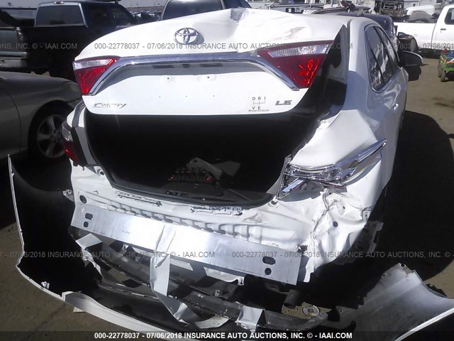 4T4BF1FK4GR526514 - 2016 TOYOTA CAMRY LE/XLE/SE/XSE WHITE photo 6