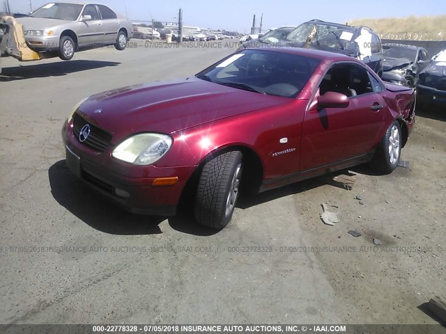 WDBKK47F8XF130215 - 1999 MERCEDES-BENZ SLK 230 KOMPRESSOR BURGUNDY photo 2