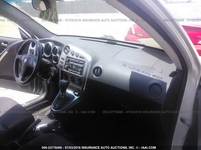 2T1KR32E93C022341 - 2003 TOYOTA COROLLA MATRIX XR SILVER photo 5