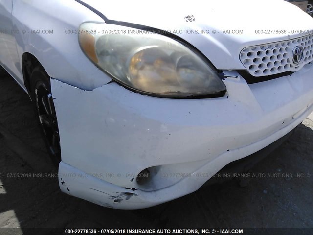 2T1KR32E73C025478 - 2003 TOYOTA COROLLA MATRIX XR WHITE photo 6