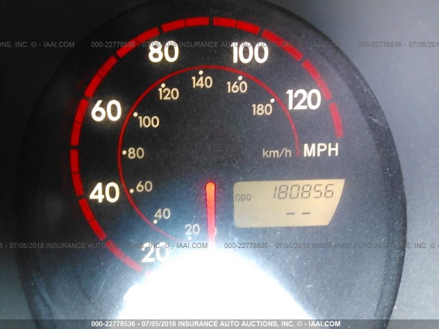 2T1KR32E73C025478 - 2003 TOYOTA COROLLA MATRIX XR WHITE photo 7