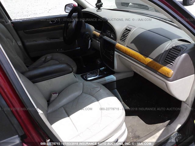 1LNHM97V6XY653243 - 1999 LINCOLN CONTINENTAL  Бордовый фото 5