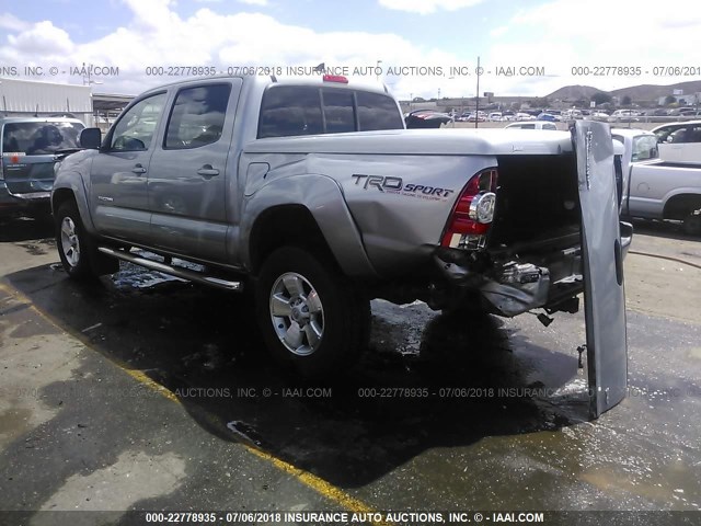 3TMLU4EN4FM203671 - 2015 TOYOTA TACOMA DOUBLE CAB/TRD PRO SILVER photo 3